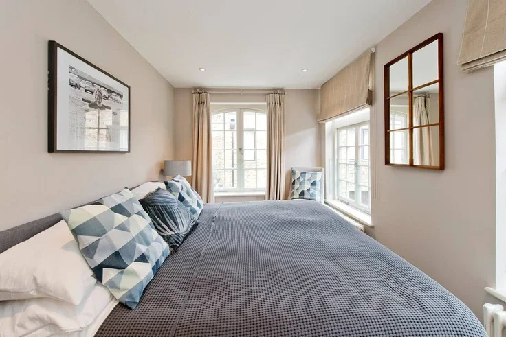 Flat Westbourne Grove Mews in Greater London