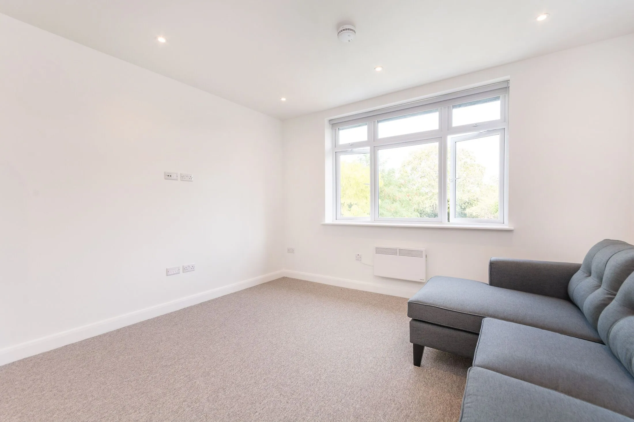 Flat Gunnersbury Avenue in Greater London
