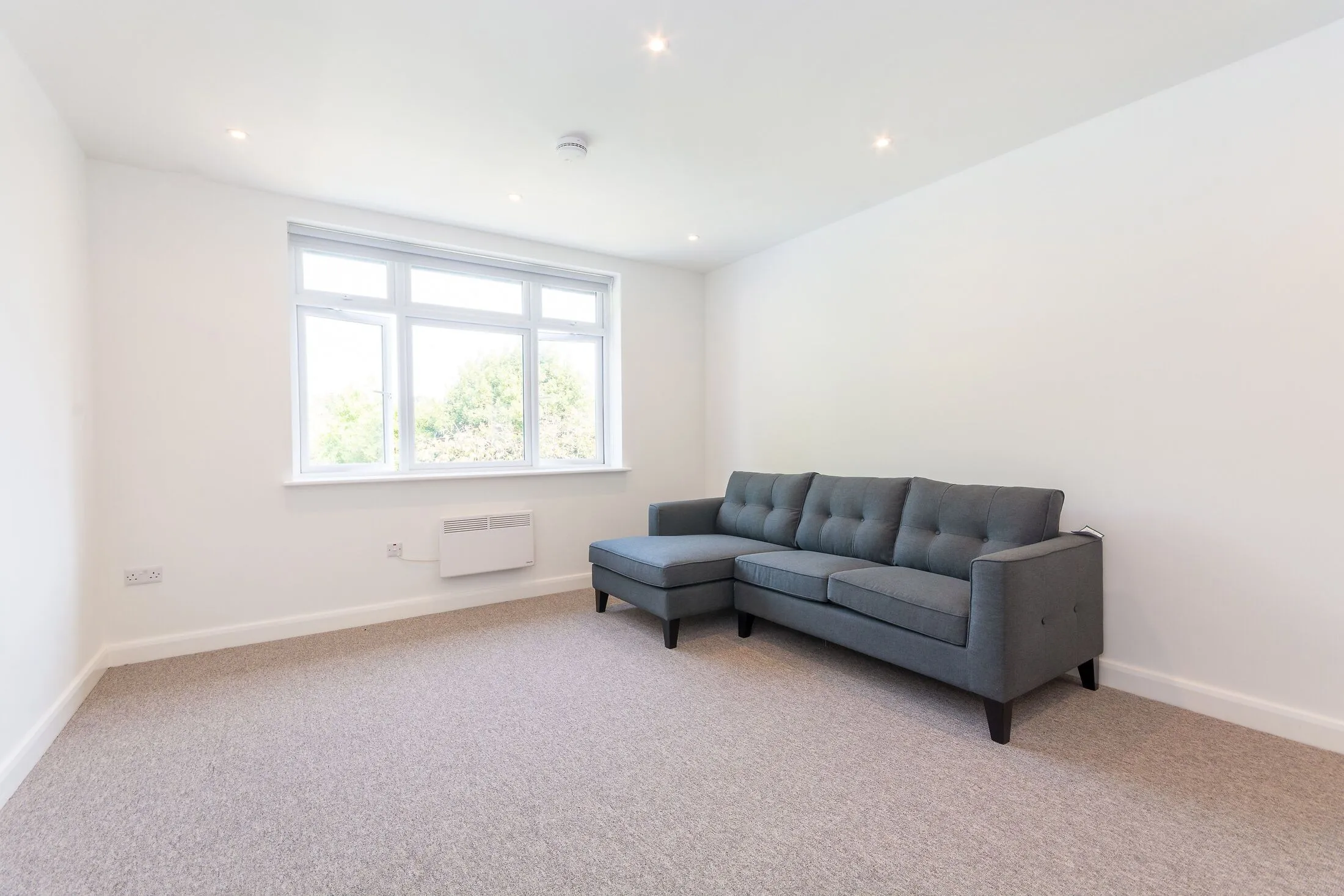 Flat Gunnersbury Avenue in Greater London