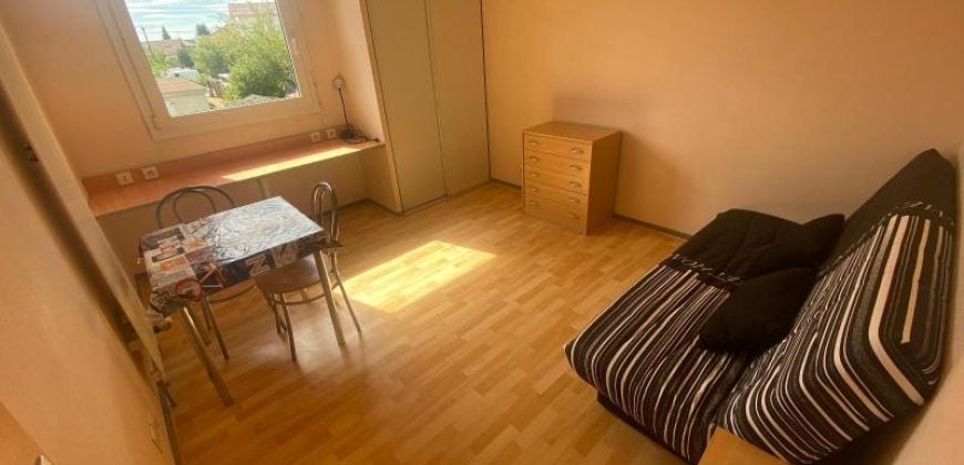 Room Rue de Montholon in Bourg-en-Bresse