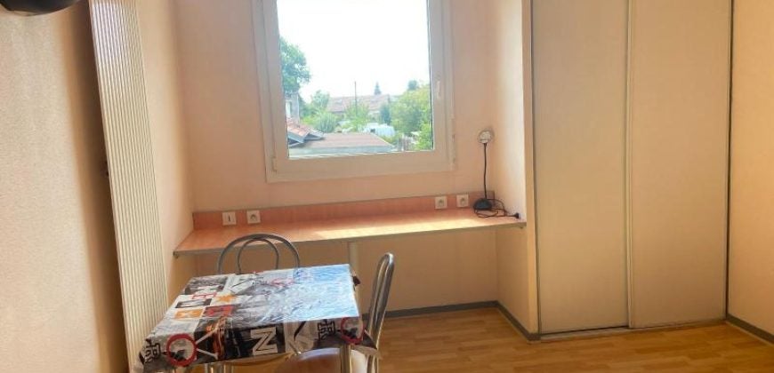 Room Rue de Montholon in Bourg-en-Bresse