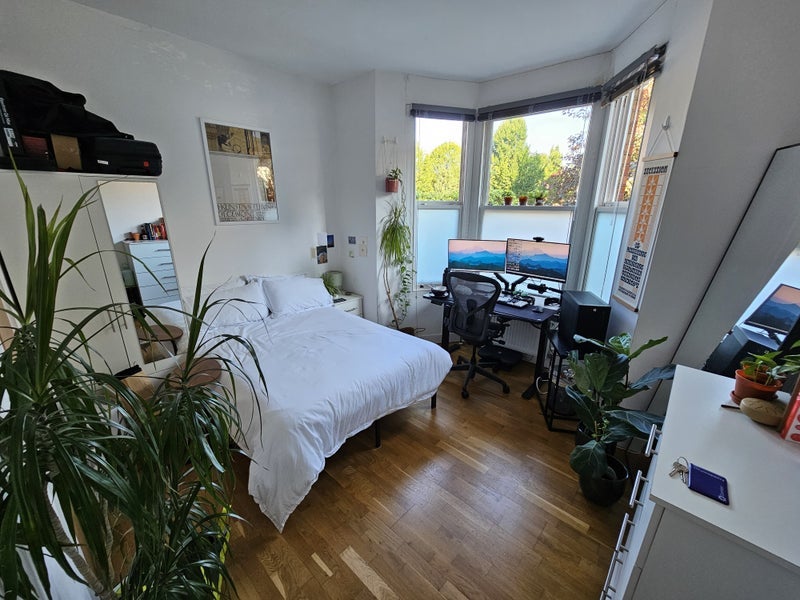 Room Lithos Road in Greater London