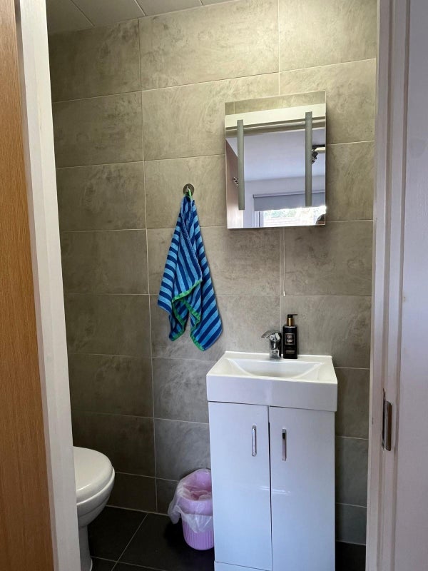 Room Lithos Road in Greater London