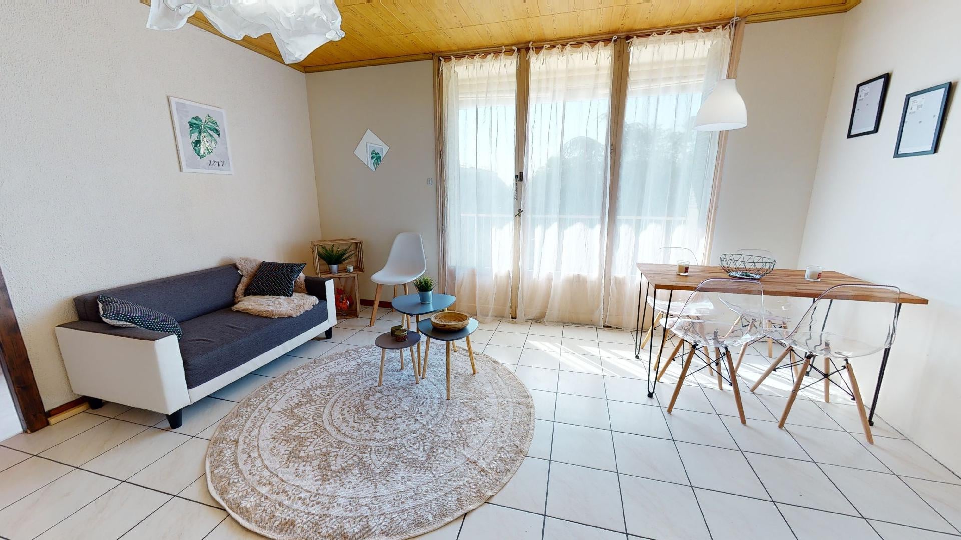 Chambre Avenue Jacques Duclos à Vénissieux