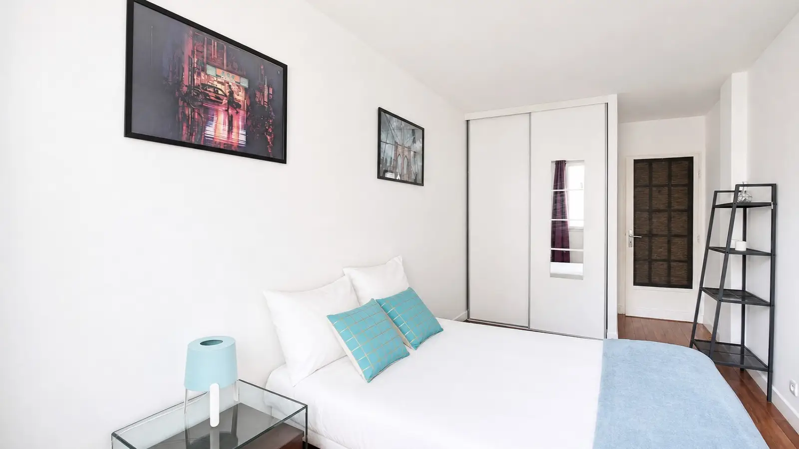 Room Rue Ramey in Paris