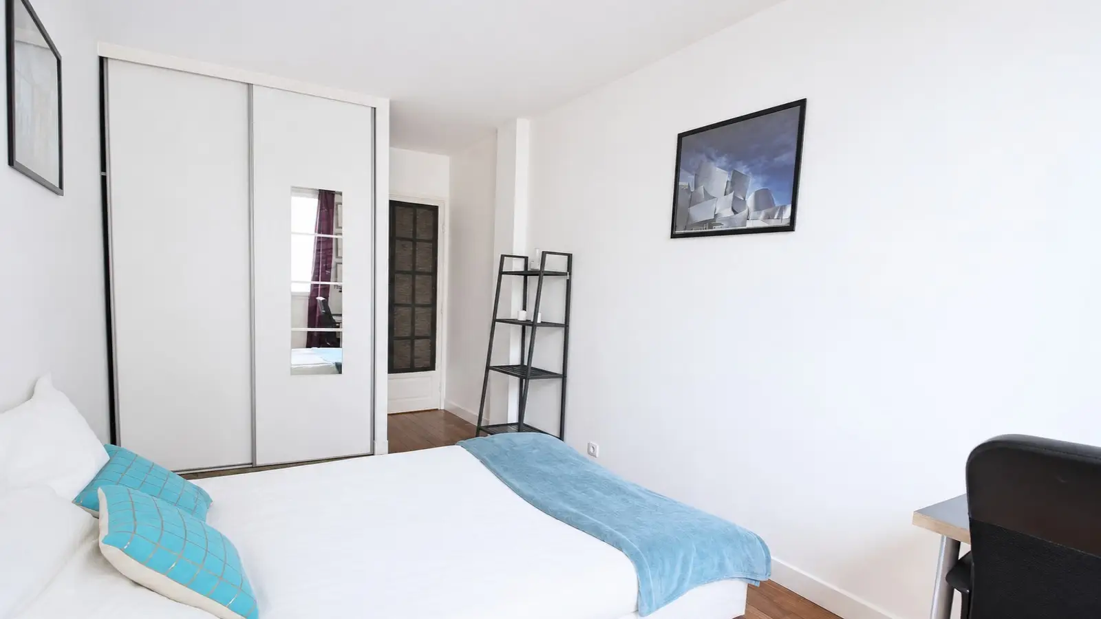 Room Rue Ramey in Paris