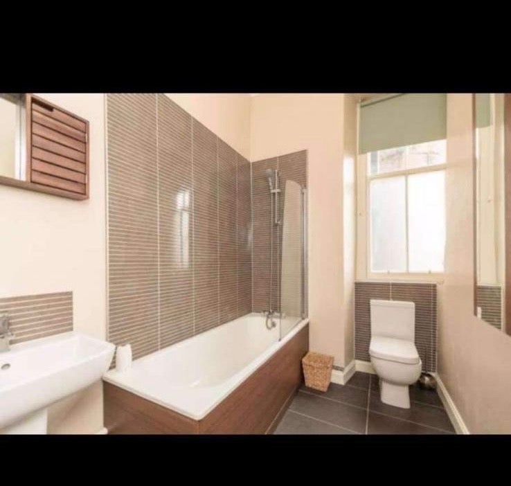 Room Bruntsfield Place in City of Edinburgh