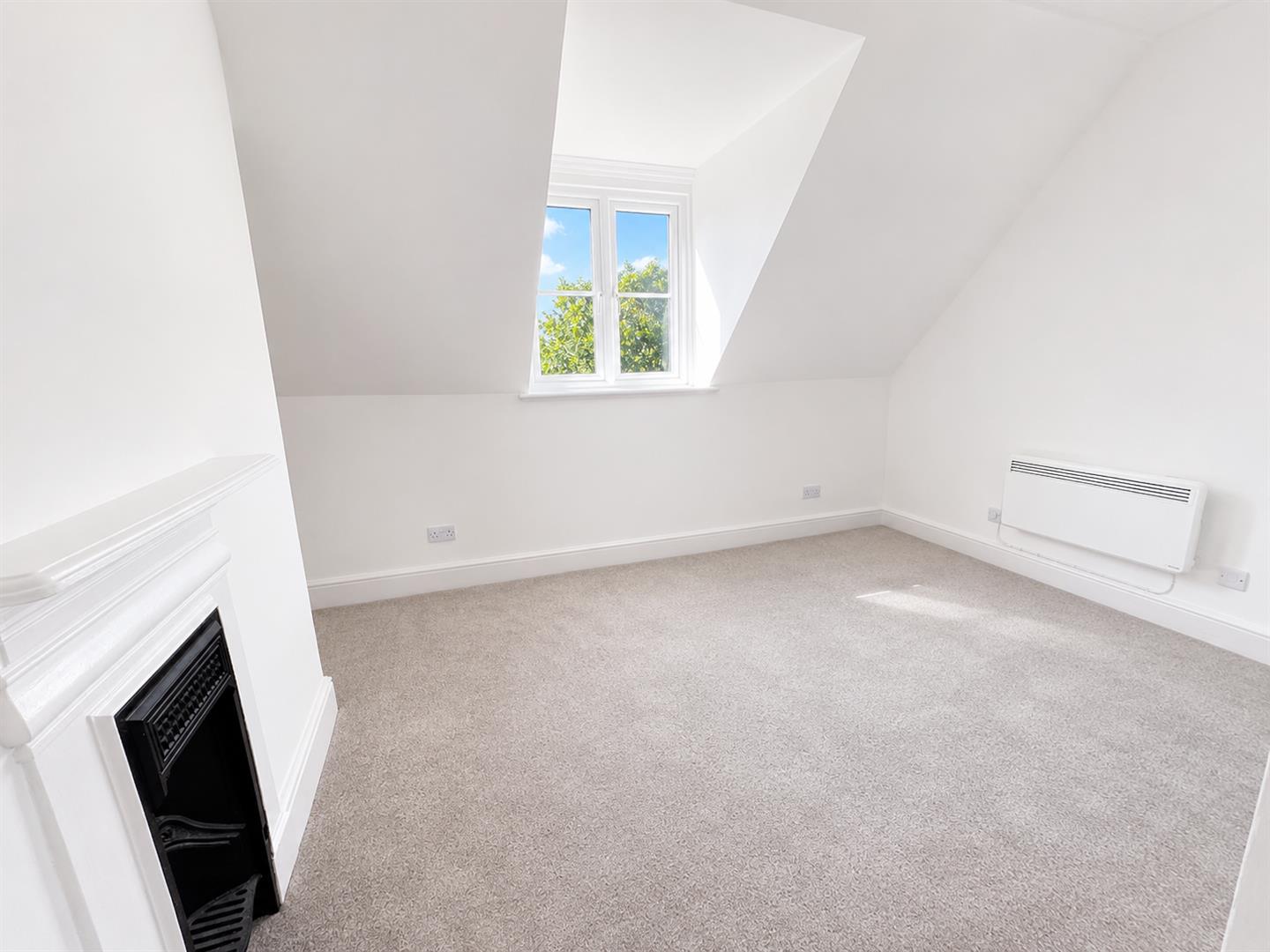 Flat Crawley Ridge in Surrey Heath