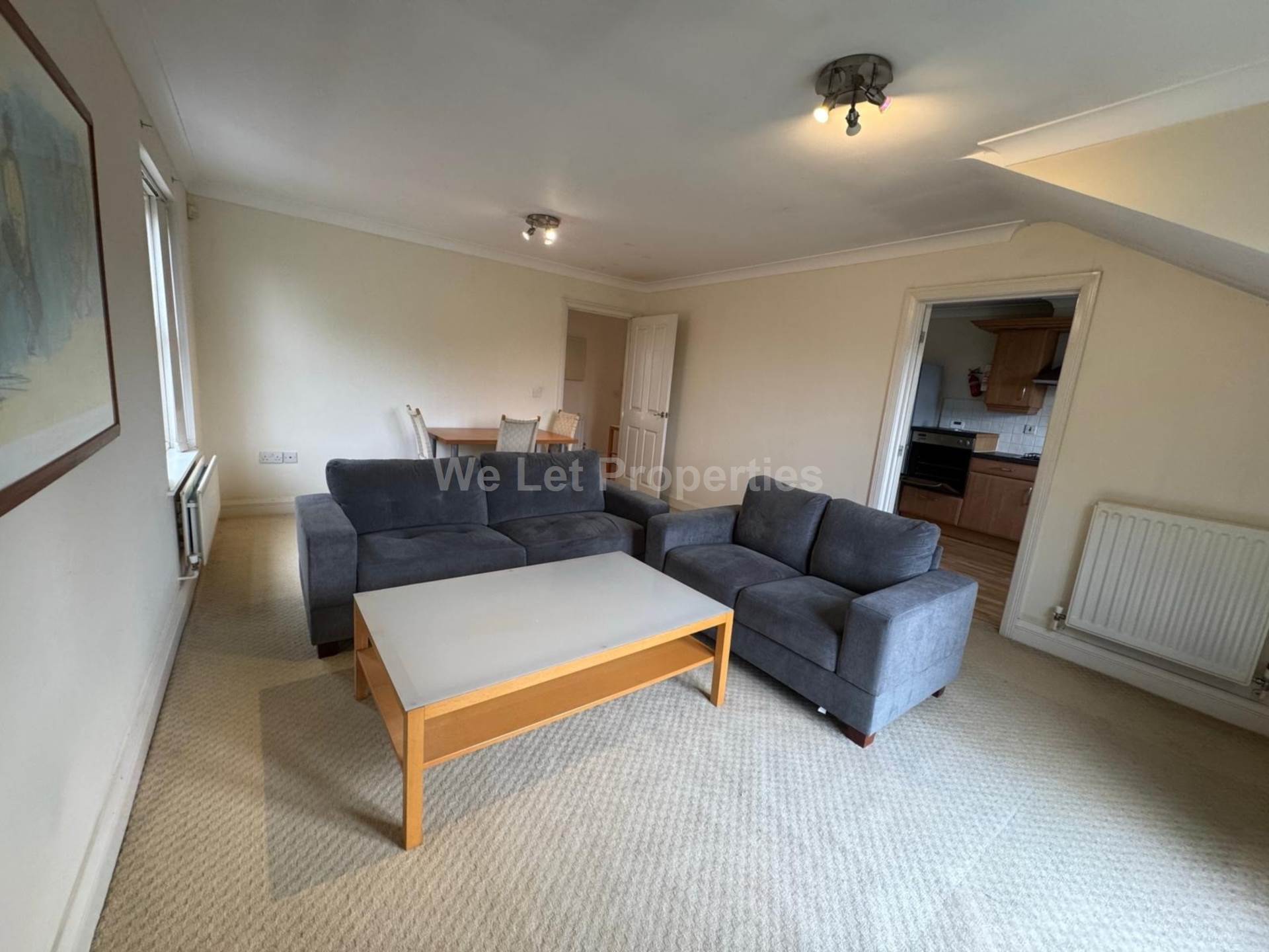 Flat Oak Tree Court in Stockport