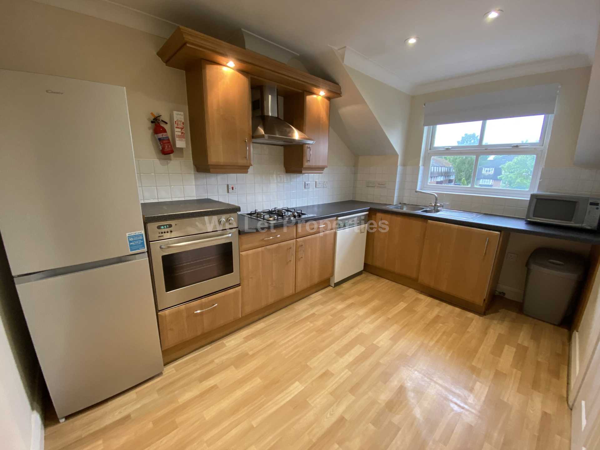 Flat Oak Tree Court in Stockport