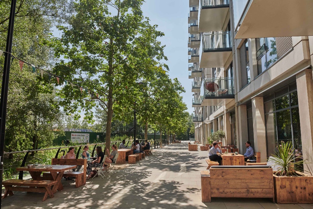 Flat Celebration Avenue in Greater London