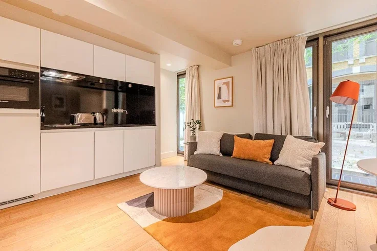 Flat Ludgate Hill in City of London