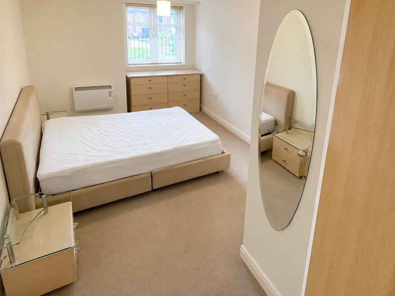 Room Brackenhurst Place in Leeds