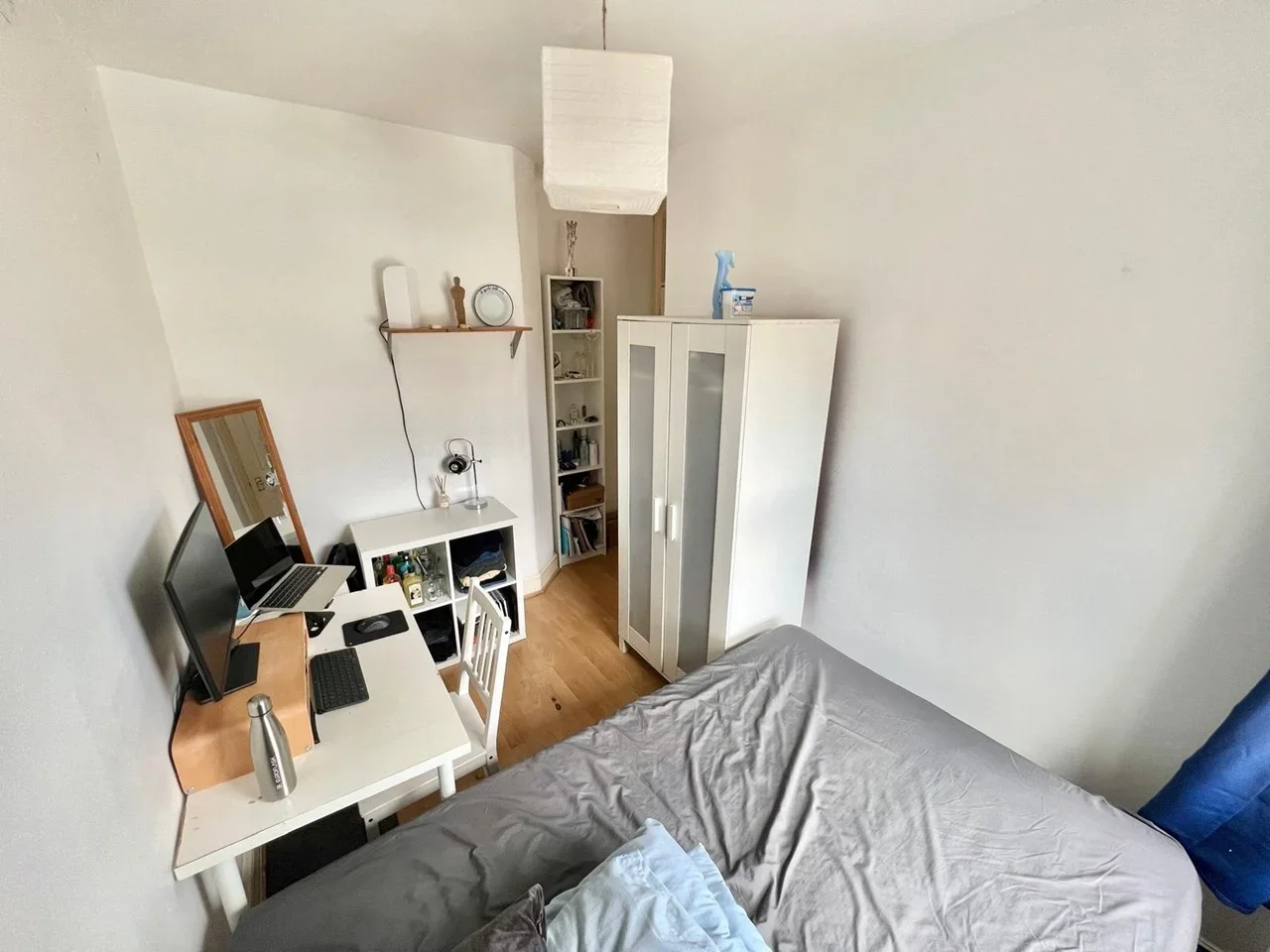 Flat Chalsey Road in Greater London