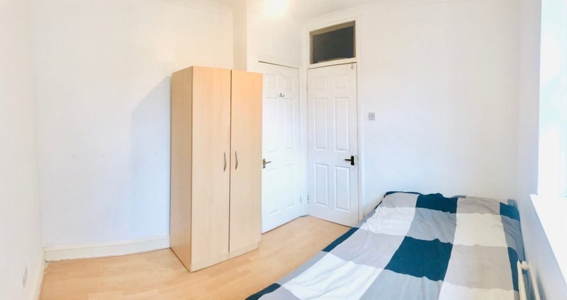 Flat Chalsey Road in Greater London