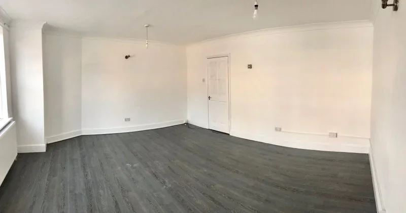 Flat Chalsey Road in Greater London
