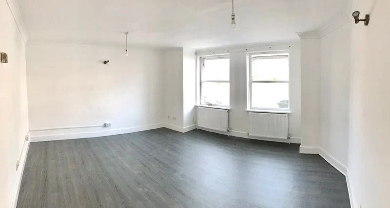 Flat Chalsey Road in Greater London