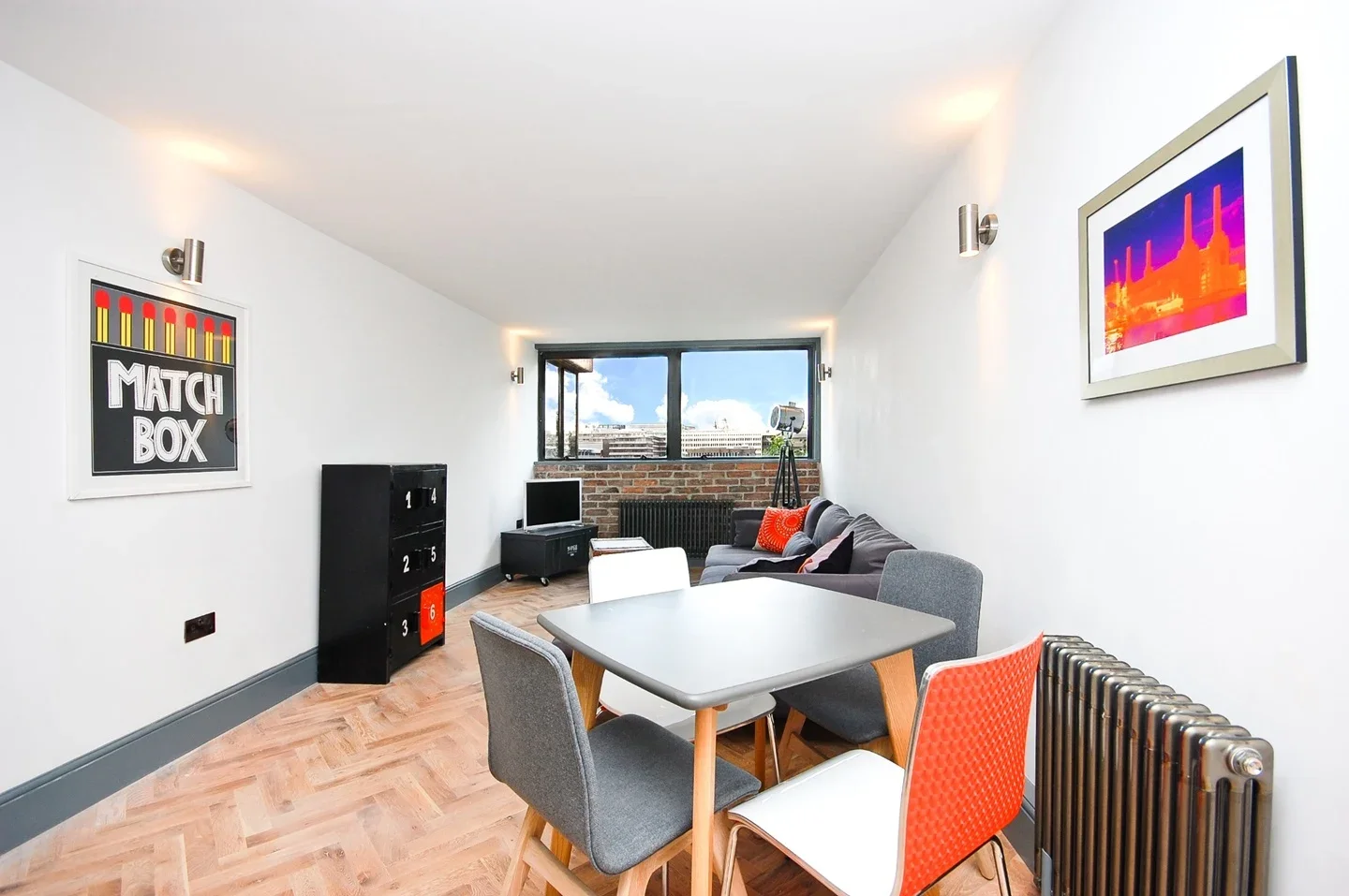 Flat Hopton Street in Greater London