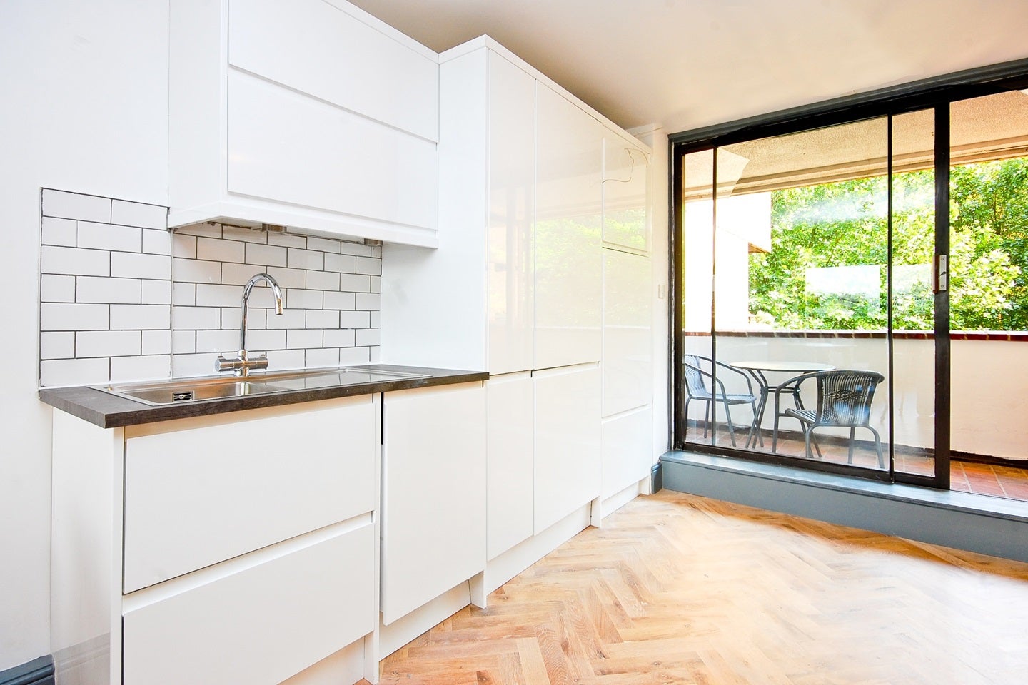 Flat Hopton Street in Greater London