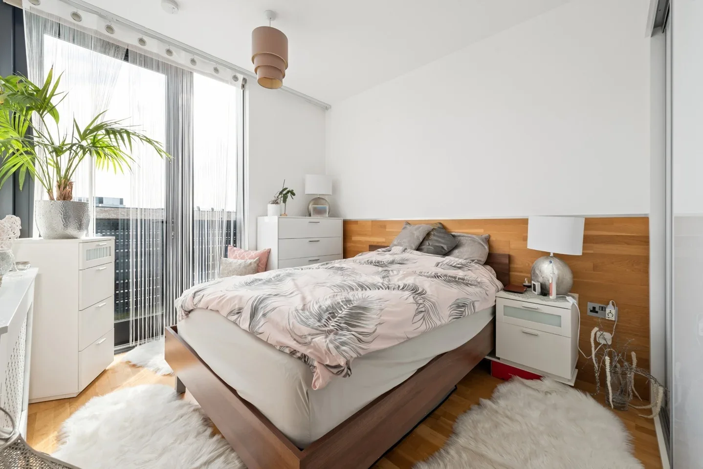 Flat Amelia Street in Greater London