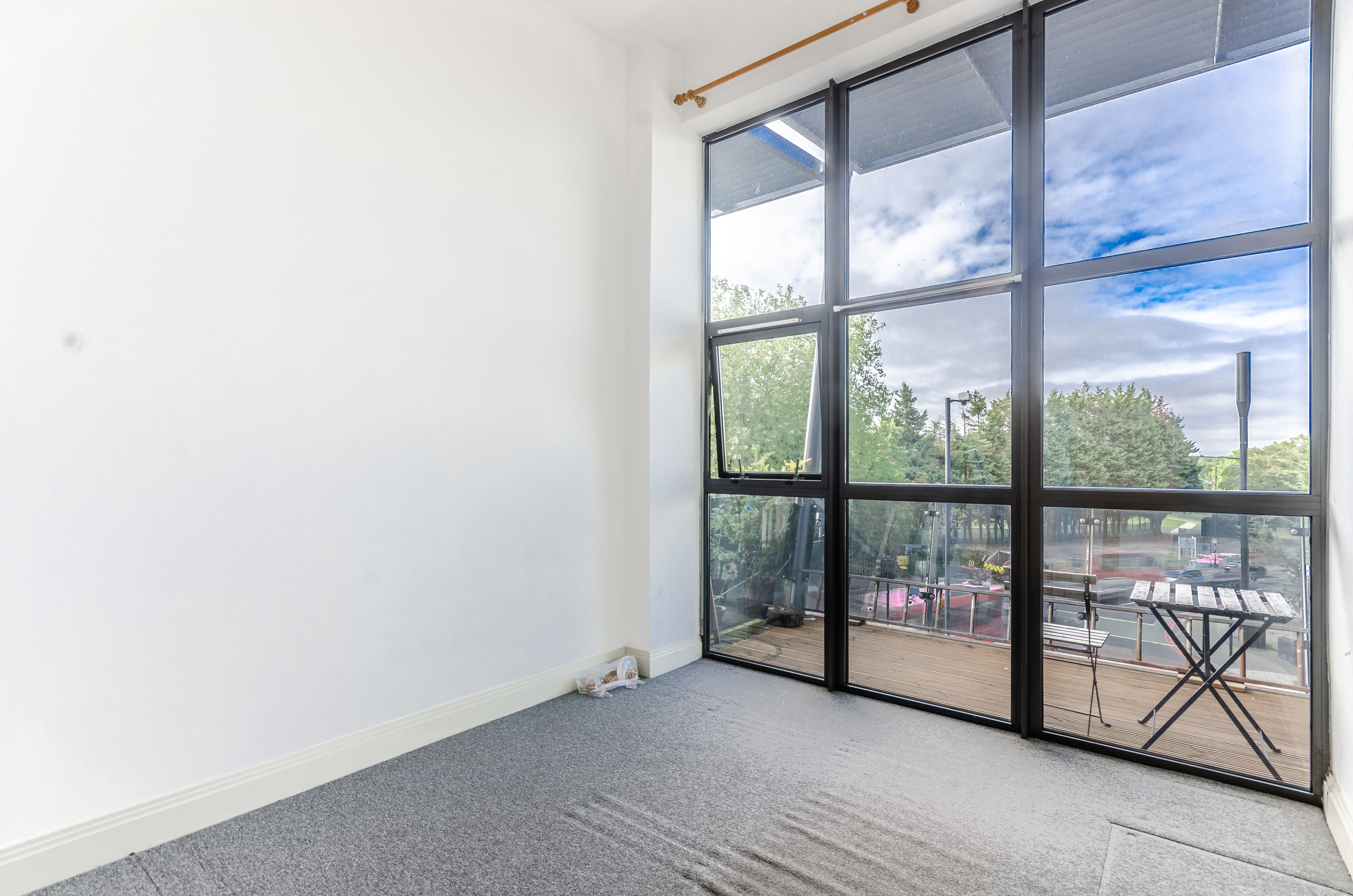 Flat Streamline Mews in Greater London