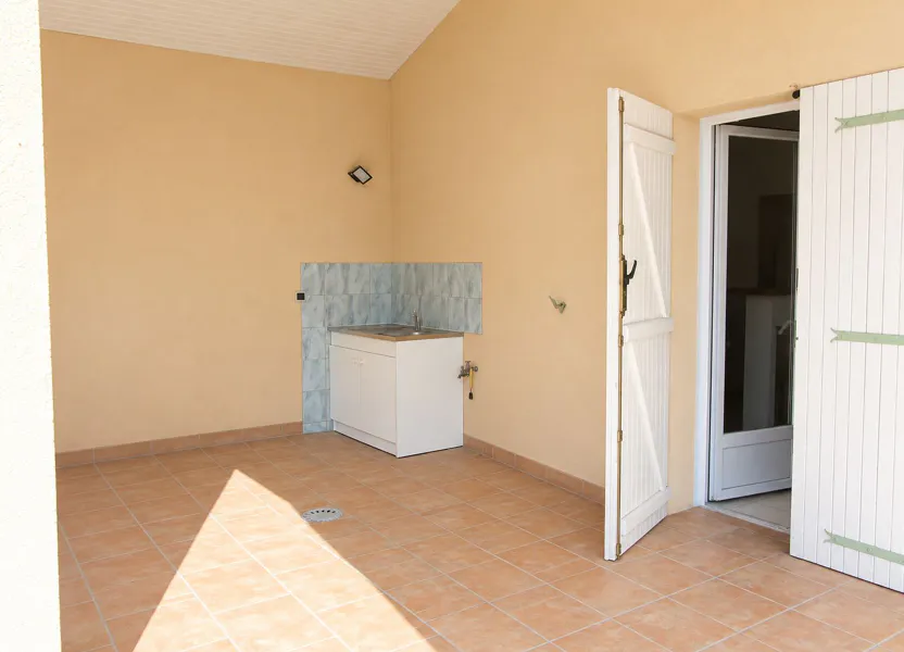 House Route de Lesparre in Naujac-sur-Mer