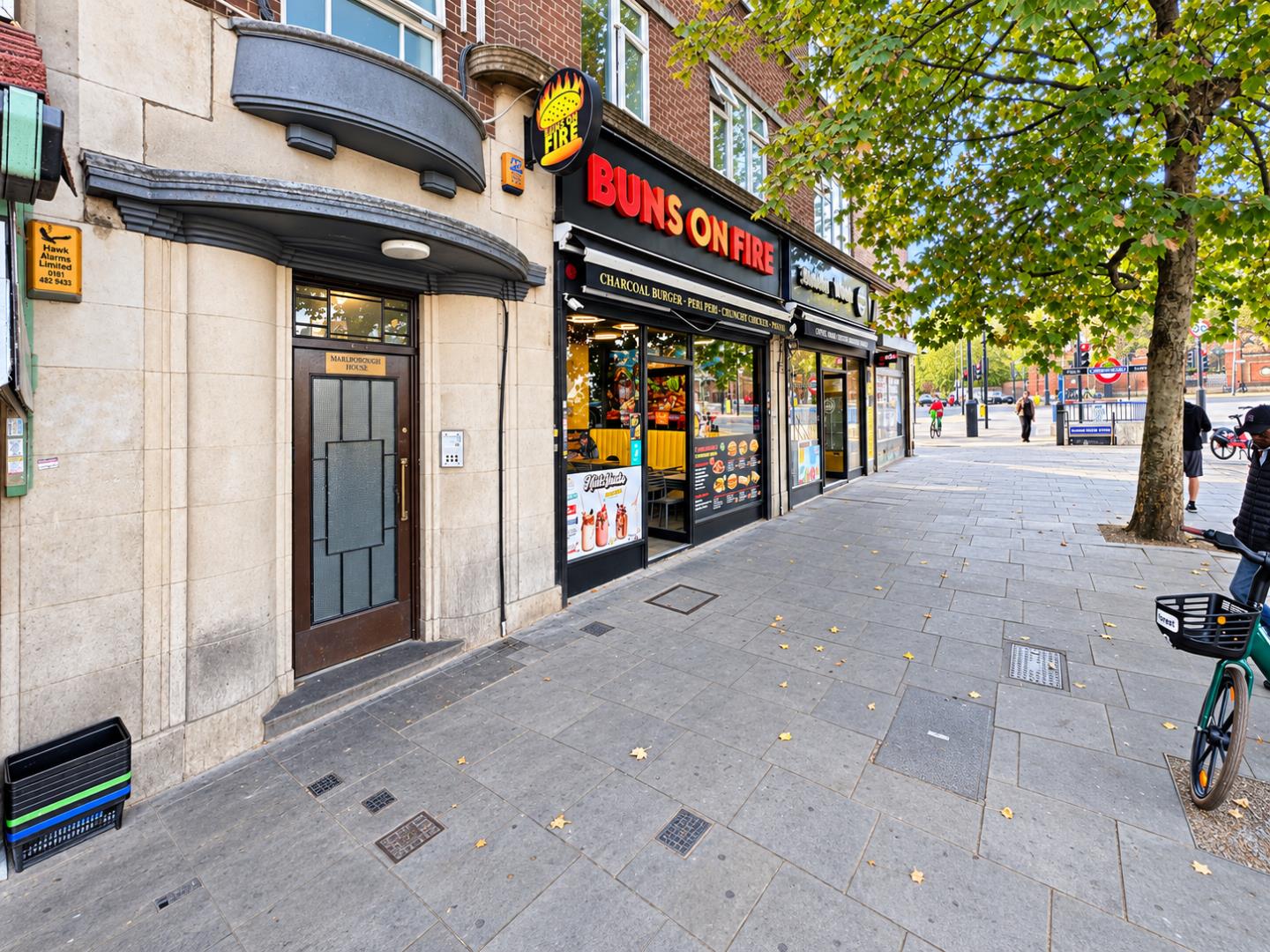 Flat Woodberry Down in Greater London