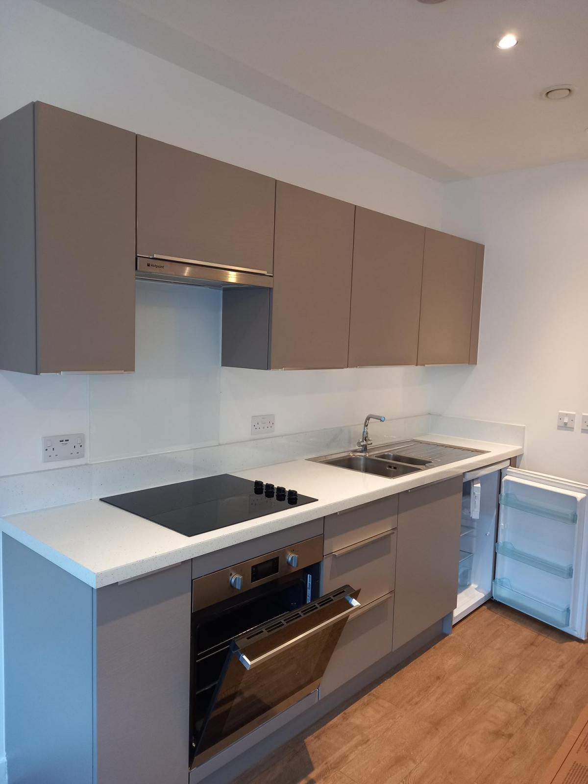 Flat Victoria Avenue in Southend-on-Sea