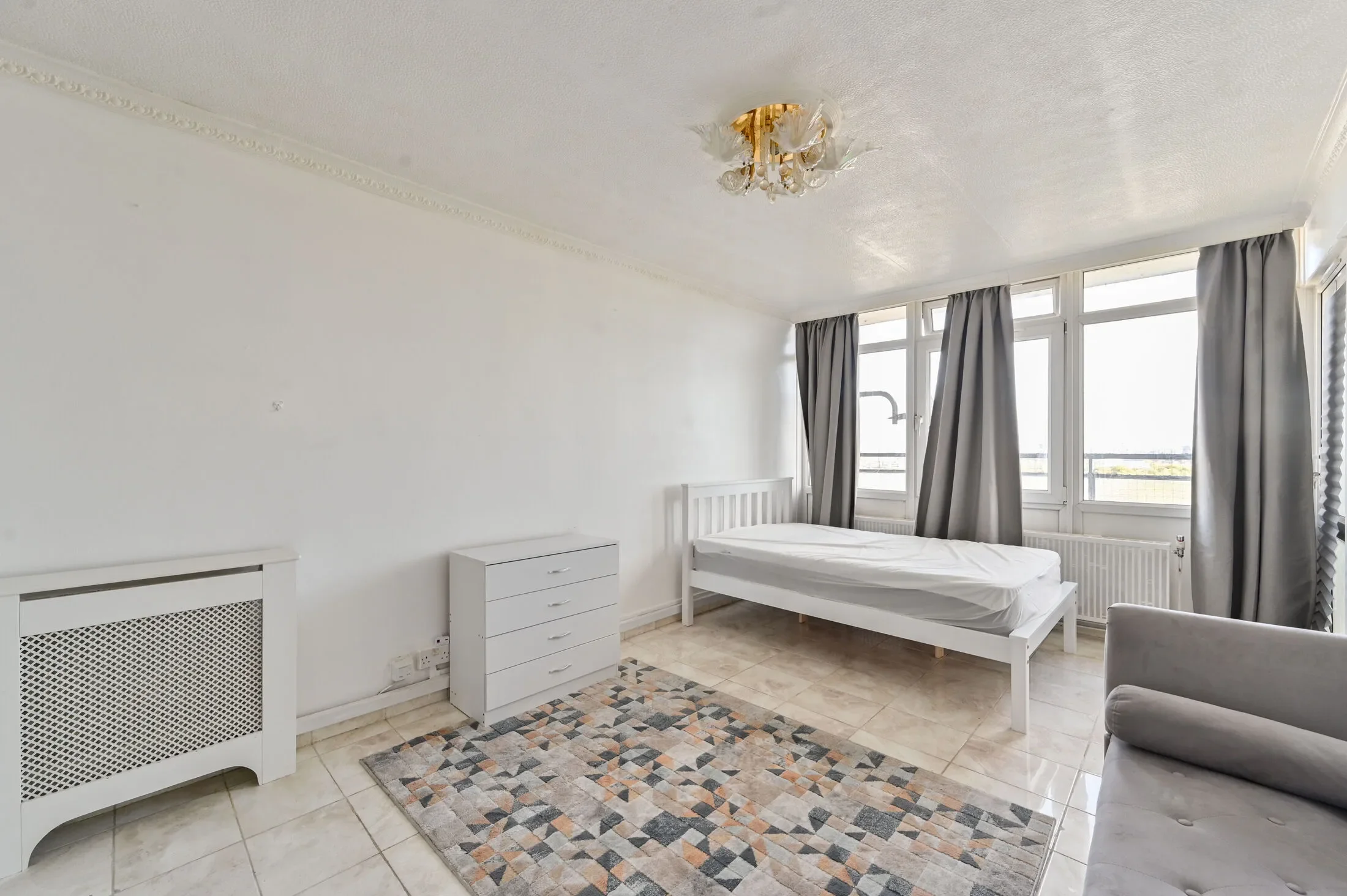 Flat Hillingdon Street in Greater London