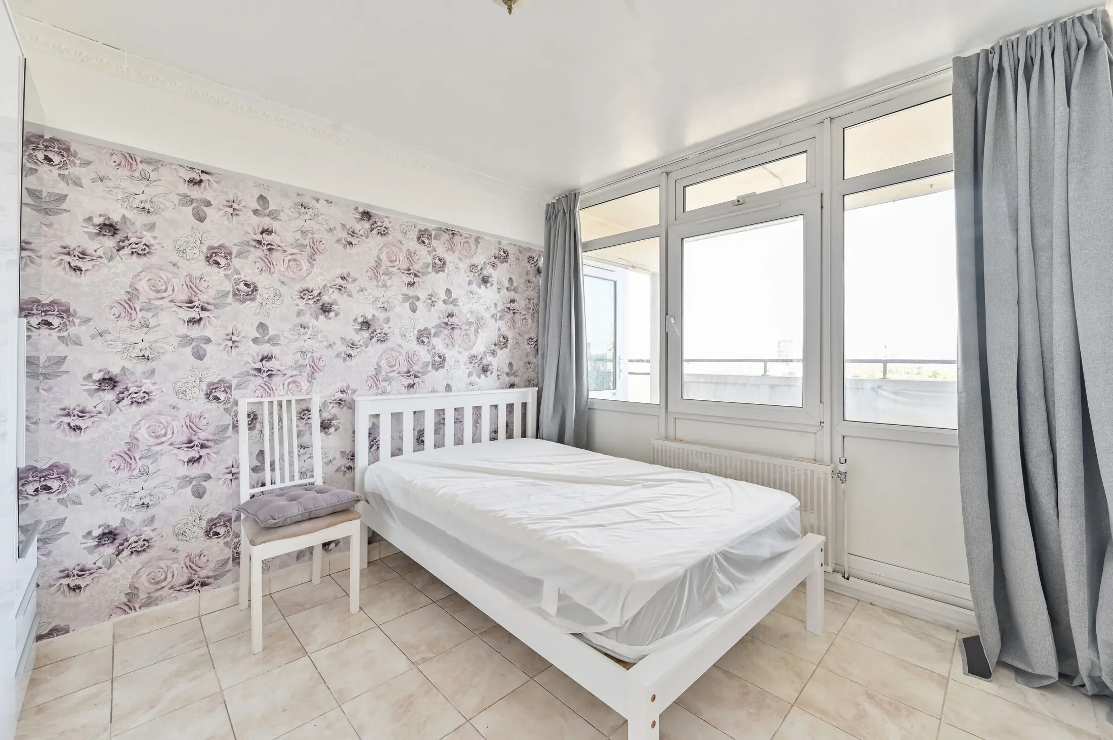 Flat Hillingdon Street in Greater London