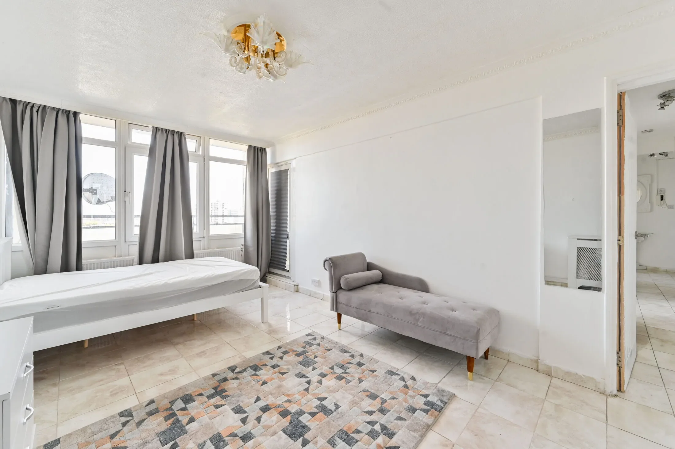 Flat Hillingdon Street in Greater London
