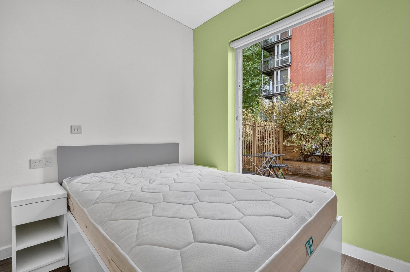 Flat St Anns Road in Greater London