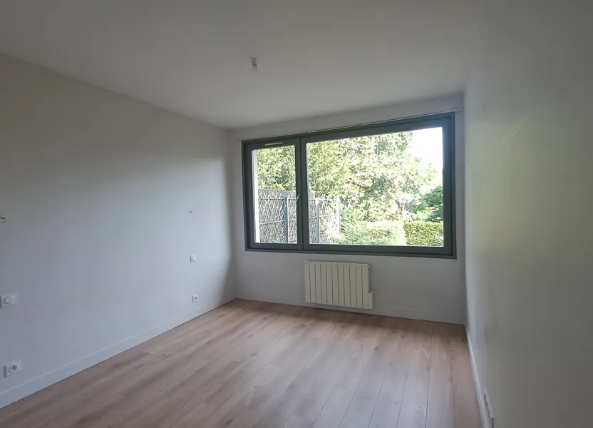 Flat Rue Henri Chapu in Fontainebleau