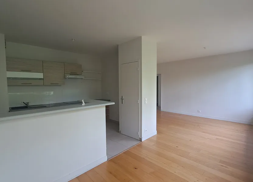 Flat Rue Henri Chapu in Fontainebleau