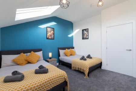 Flat Whitworth Close in Gosport
