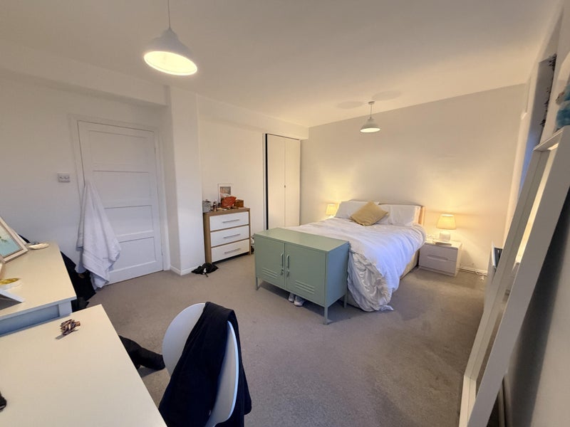 Room Great Percy Street in Greater London