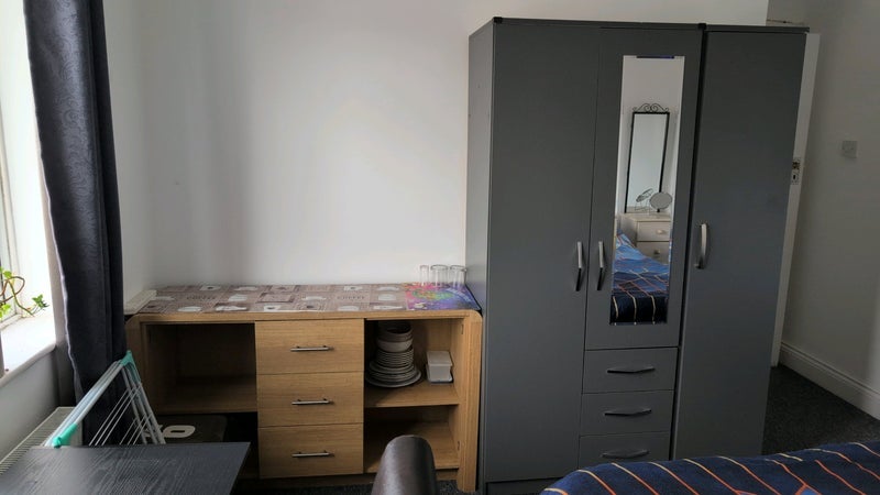 Room Tudor Drive in Greater London