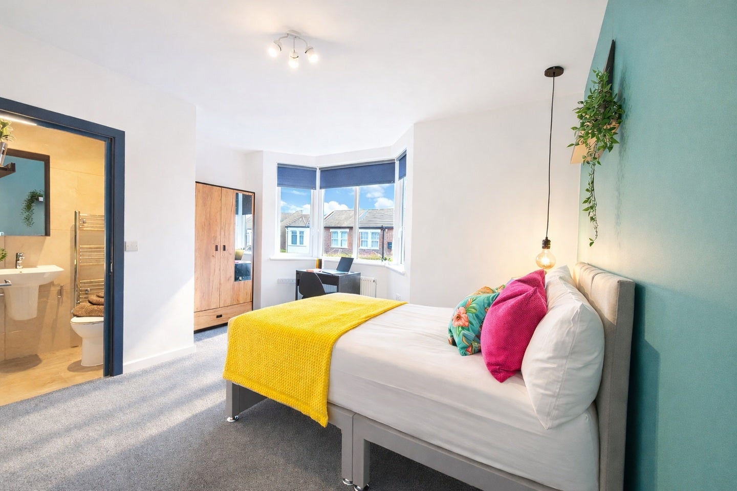Room Whippendell Road in Watford