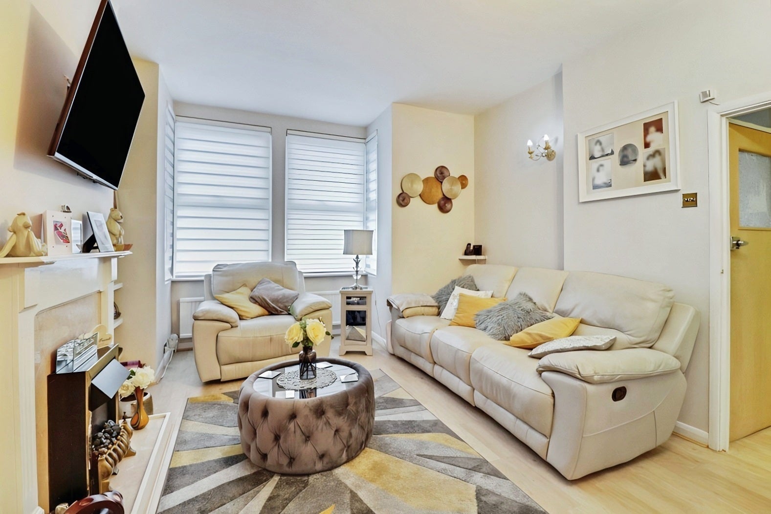 Flat Nevendon Road in Wickford