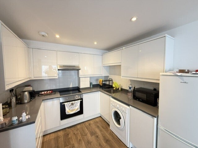 Flat Market Place in Watford