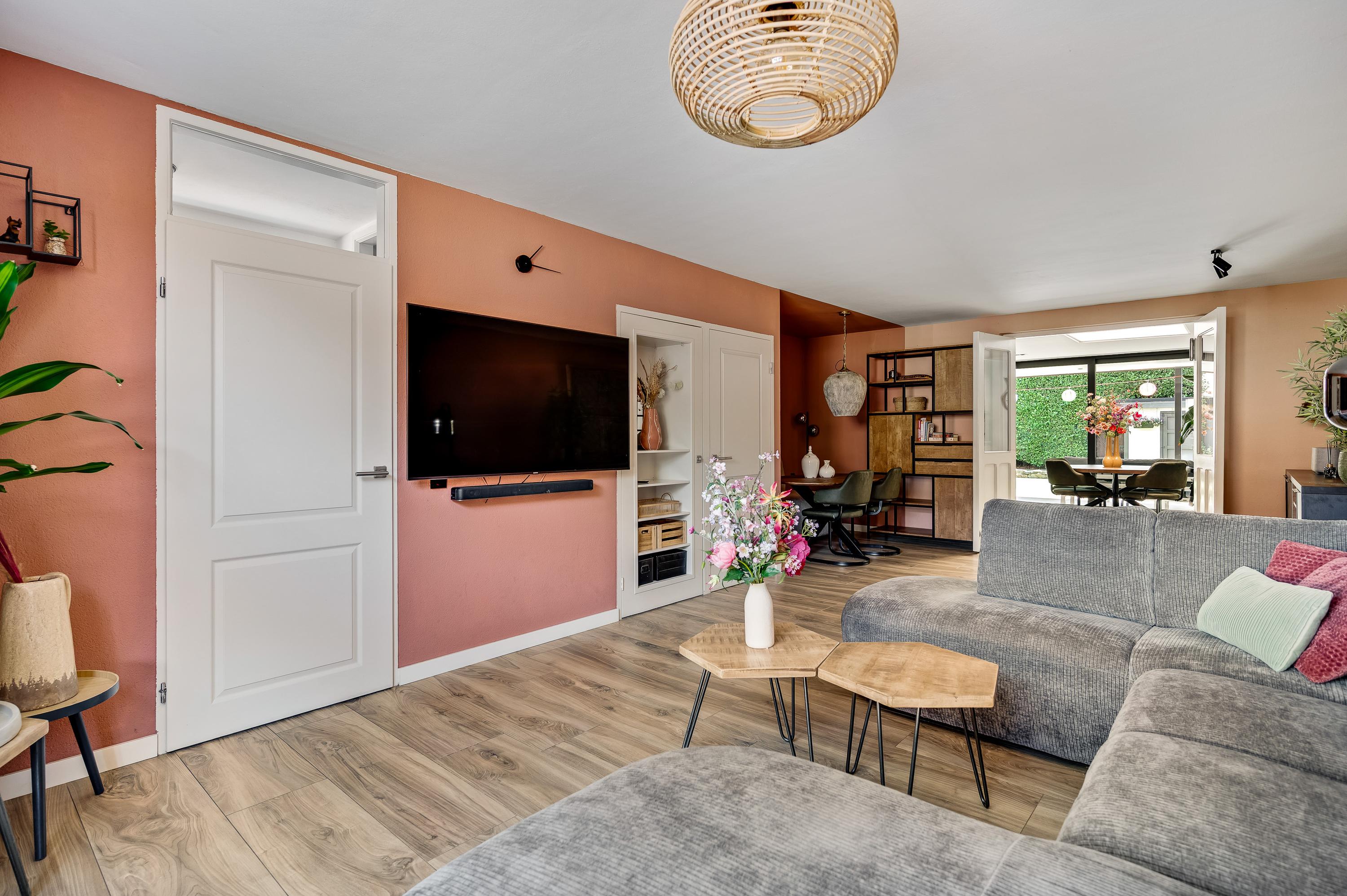 Tussenwoning te koop: Schuttersveld 25, Roggel
