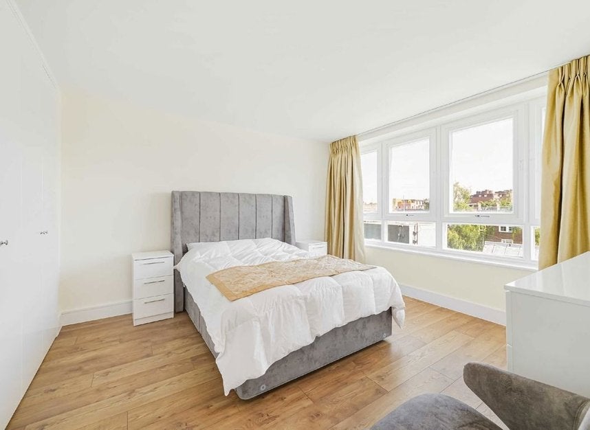 Flat Chelsea Manor Street in Greater London