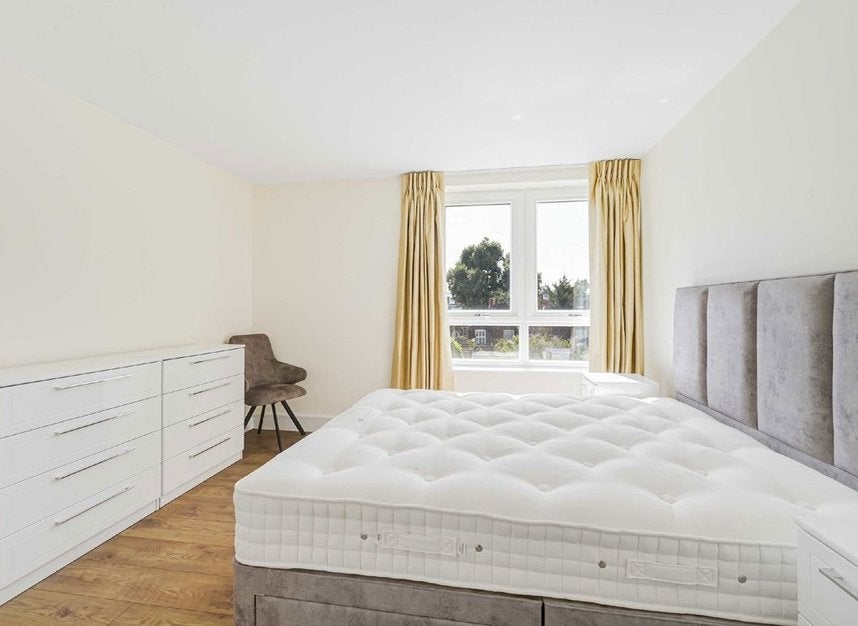 Flat Chelsea Manor Street in Greater London