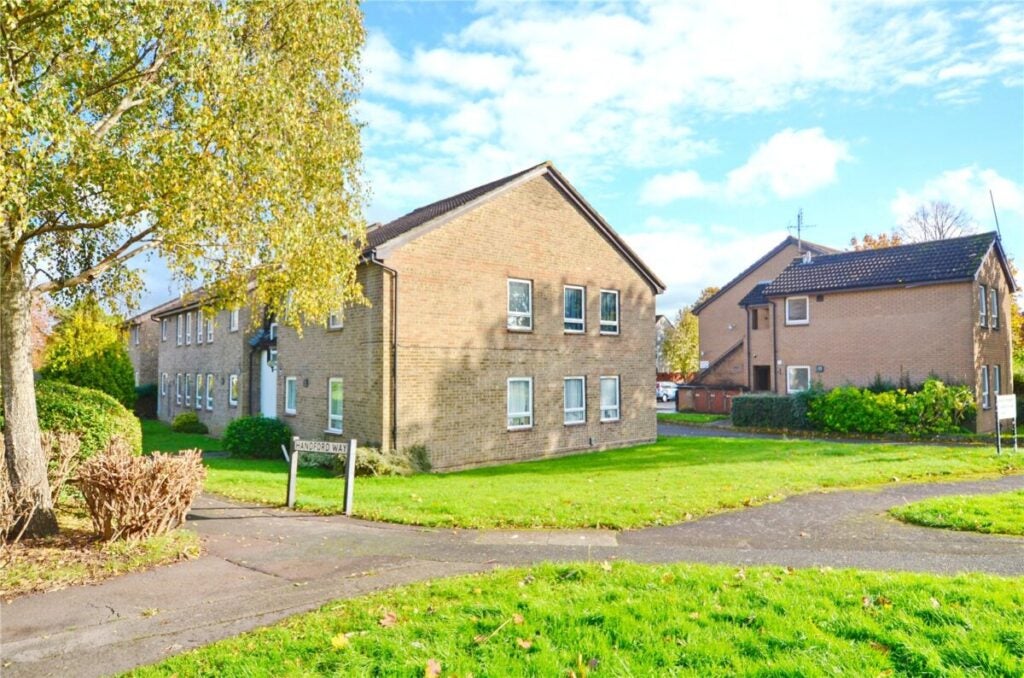 Flat Handford Way in Cadbury Heath