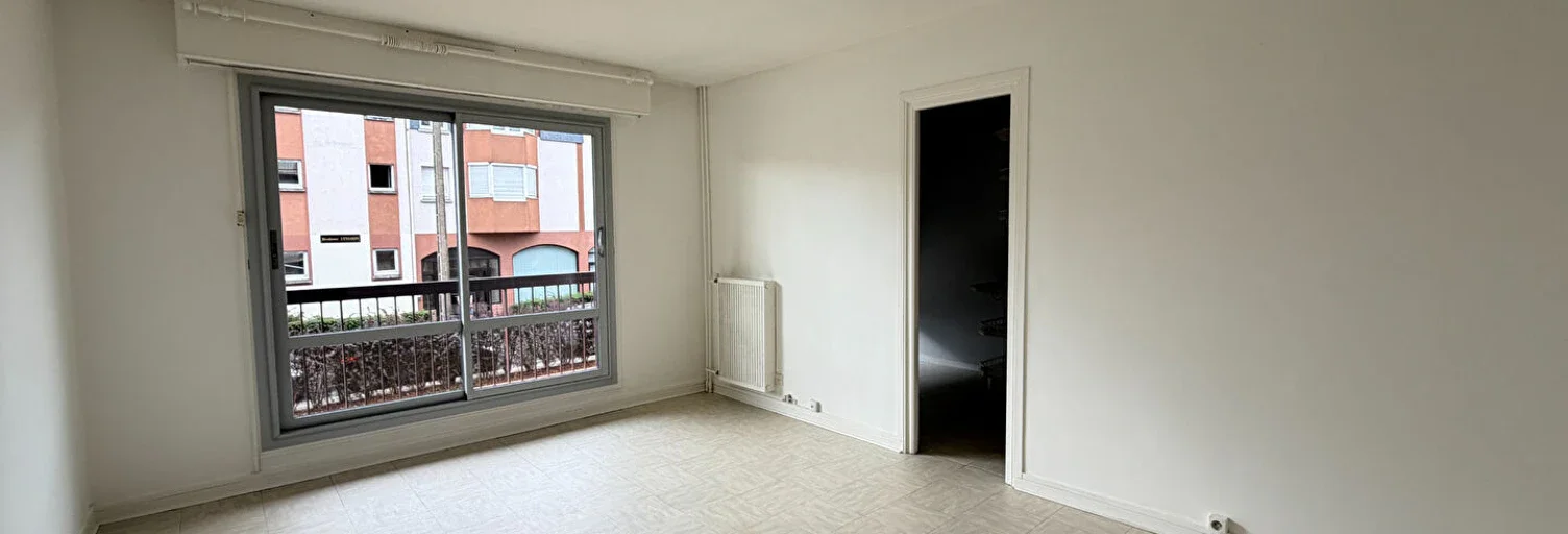 Flat Rue de Pannette in Évreux