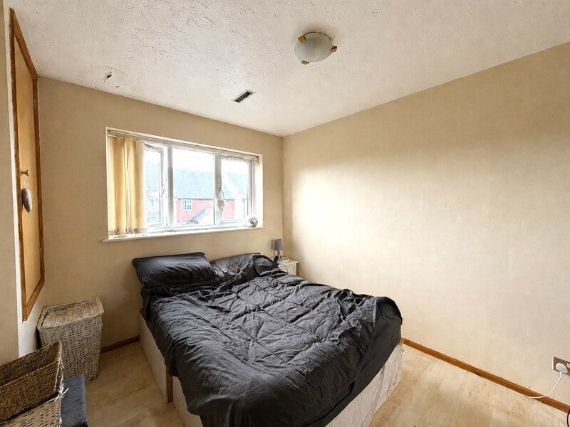 House Canterbury Close in Cherwell District