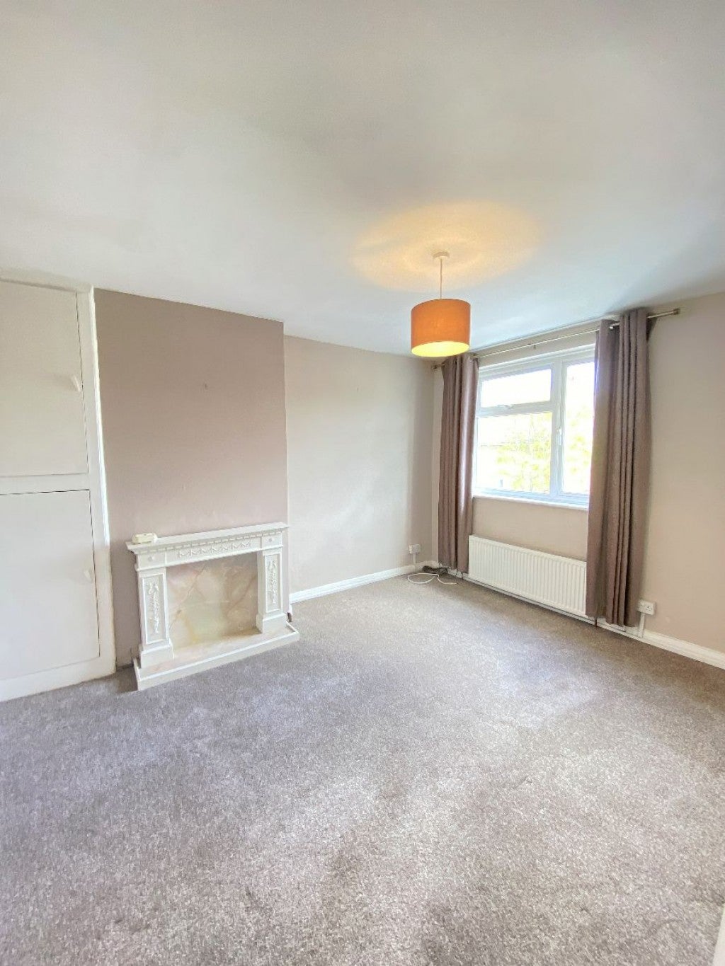Flat Errol Gardens in Greater London