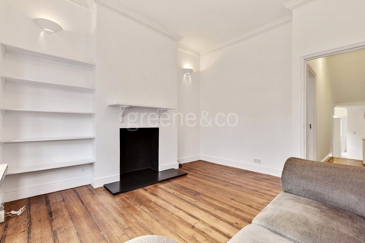 Flat Saltram Crescent in City of Westminster