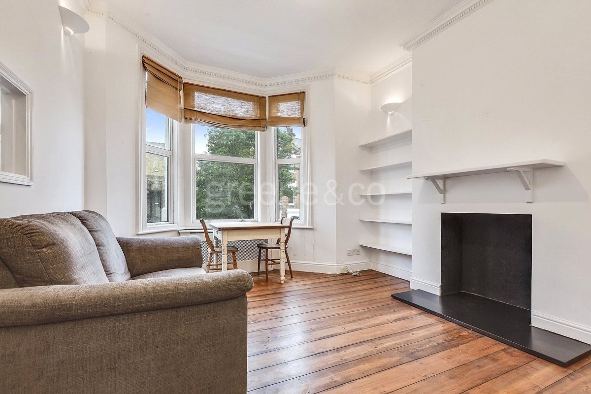 Flat Saltram Crescent in City of Westminster