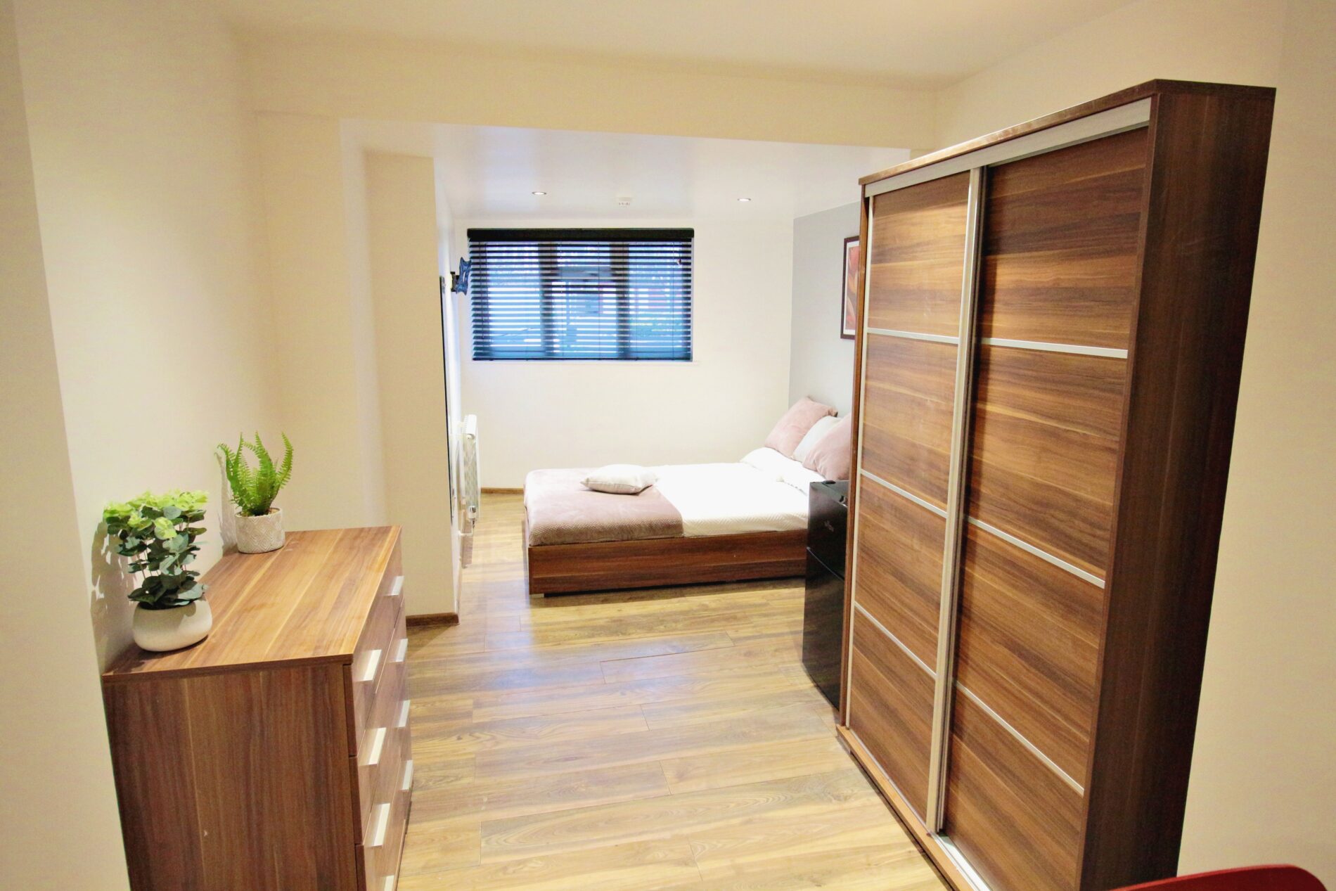 Room St Botolphs Crescent in Lincoln